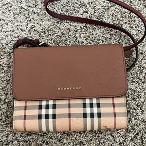 Burberry cross body